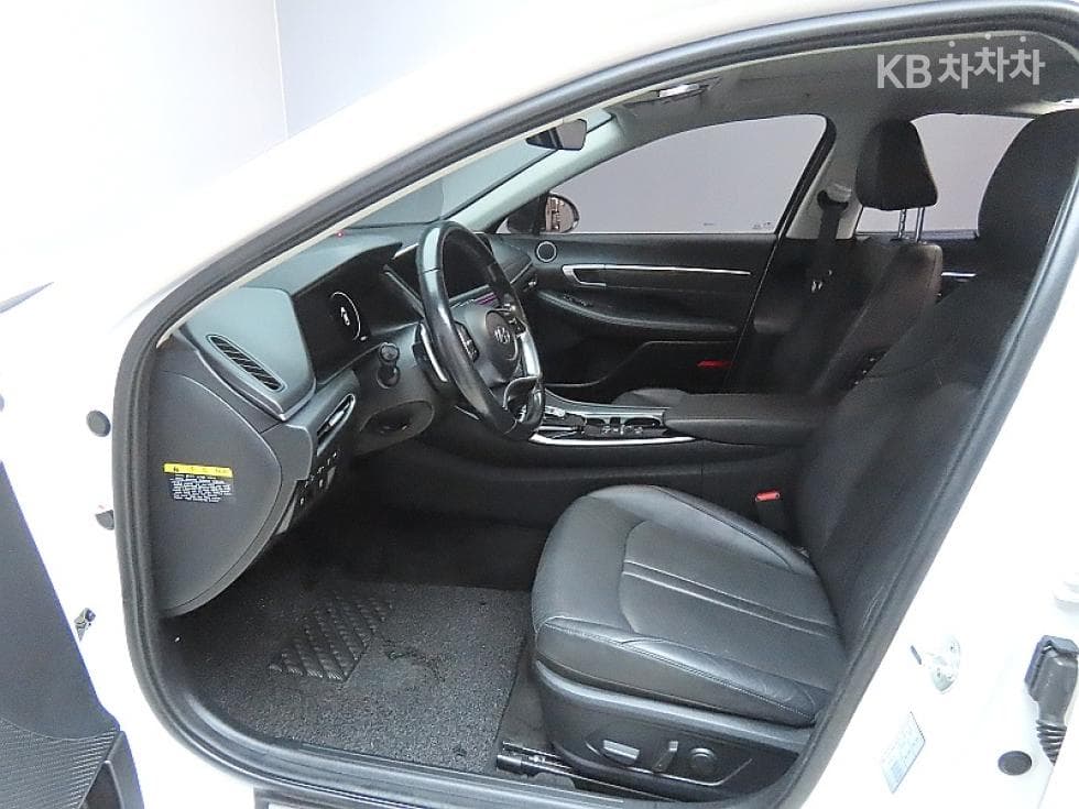 Hyundai Sonata (DN8)2.0 Premium 밀레니엄 - 10