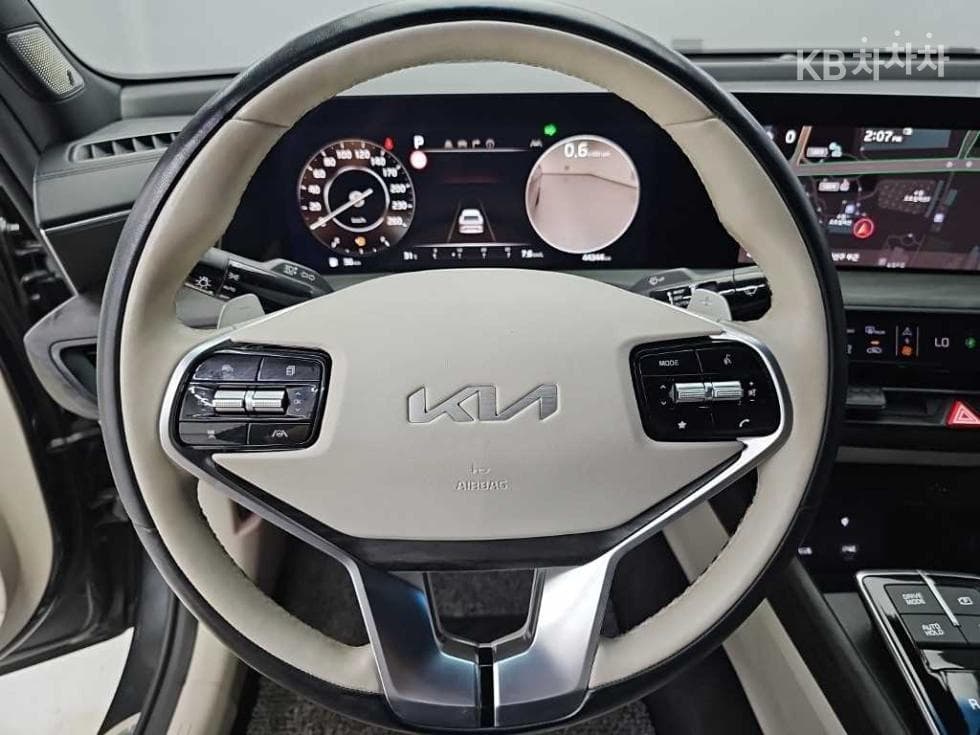 Kia K83.5 Gasoline Signature - 9