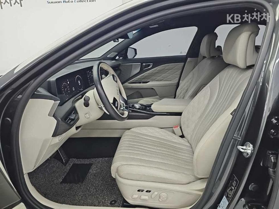 Kia K83.5 Gasoline Signature - 11
