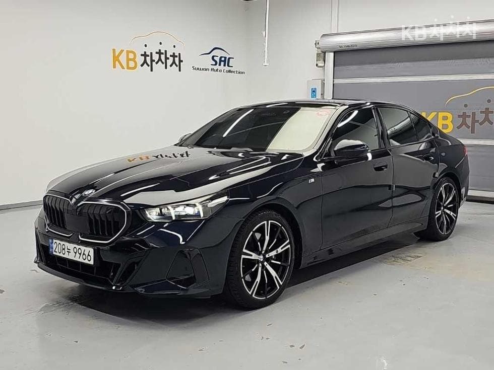 BMW New5 Series(G60) 530i xDrive M Sport - Image 1