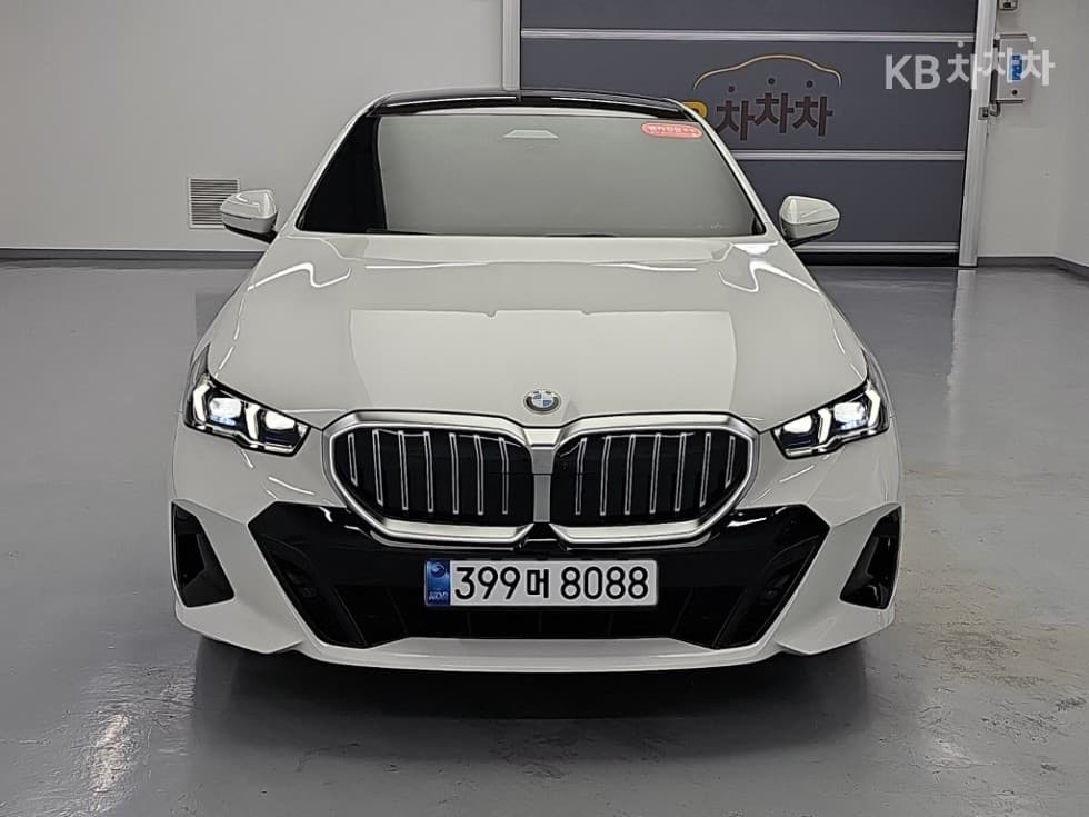 BMW New5 Series(G60)530i xDrive M Sport - 2