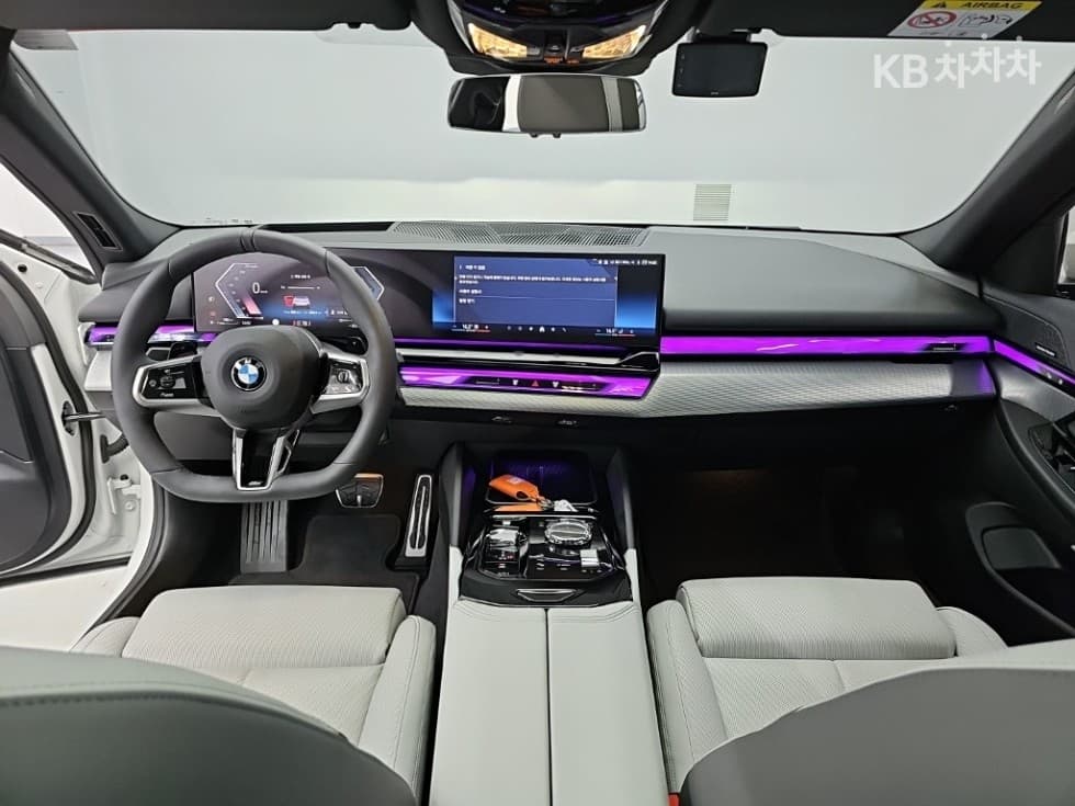 BMW New5 Series(G60)530i xDrive M Sport - 7