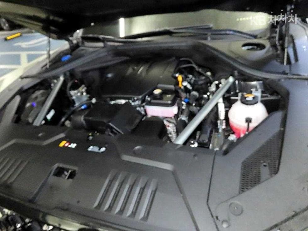 Genesis GV70Gasoline 2.5T 2WD - 19