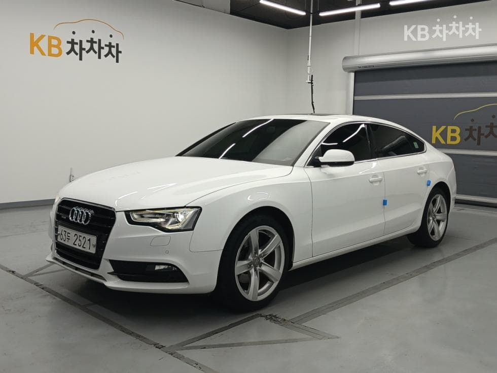 Ауди NEW A5 2.0 Турбо Дизел Инжекция 콰트로 스포트백 8TA - Image 1