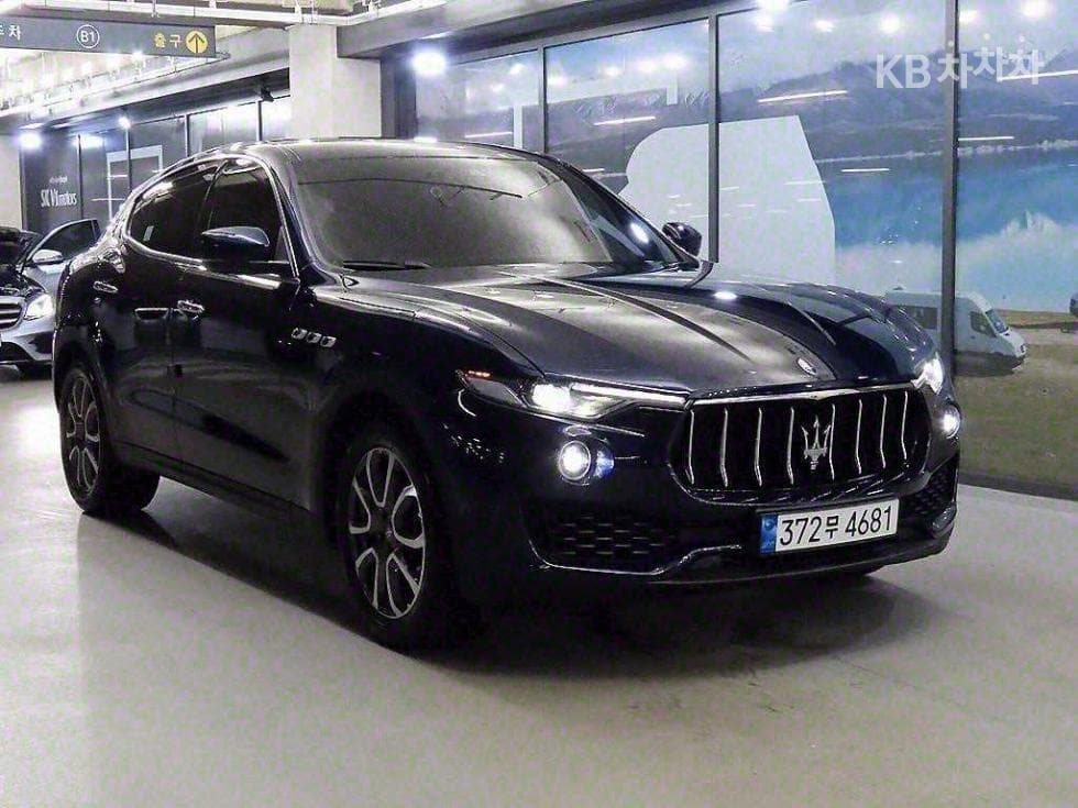 마세라티 르반떼 3.0 AWD Стандартен - Image 1