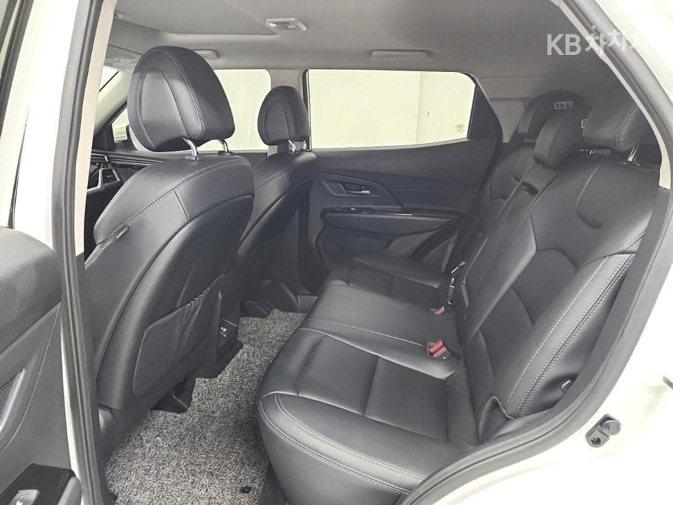 КейДжи Мобилити 뷰티플 코란도1.5 GDi Turbo 2WD C5 Plus - 12