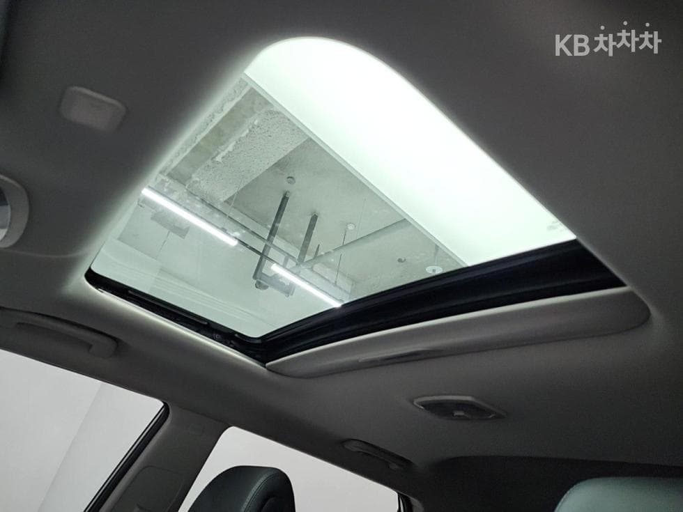 КейДжи Мобилити 뷰티플 코란도1.5 GDi Turbo 2WD C5 Plus - 16