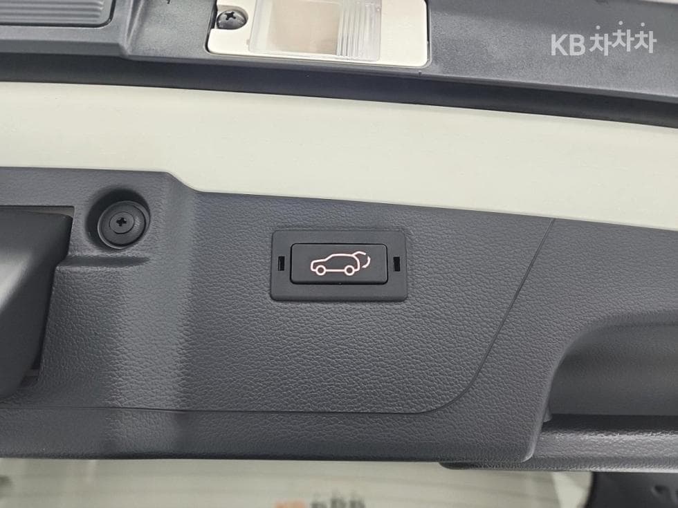 КейДжи Мобилити 뷰티플 코란도1.5 GDi Turbo 2WD C5 Plus - 22