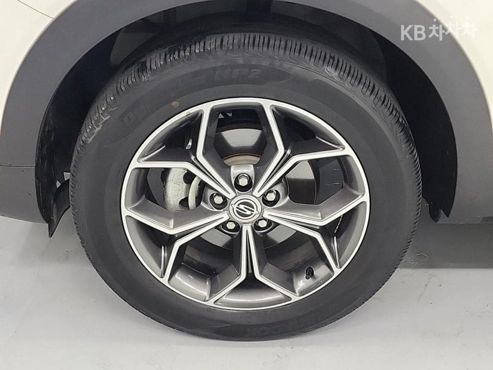 КейДжи Мобилити 뷰티플 코란도1.5 GDi Turbo 2WD C5 Plus - 24