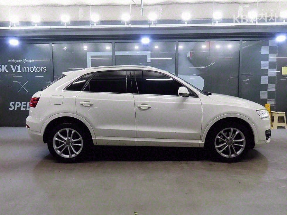 Audi Q32.0 Turbo Diesel Injection 콰트로 Dynamic - 3