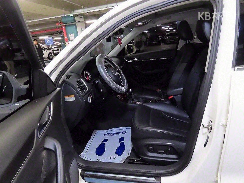 Audi Q32.0 Turbo Diesel Injection 콰트로 Dynamic - 6