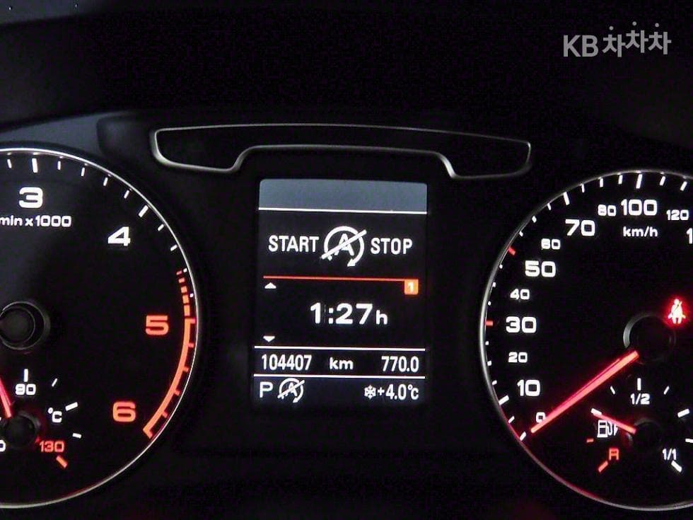 Audi Q32.0 Turbo Diesel Injection 콰트로 Dynamic - 9
