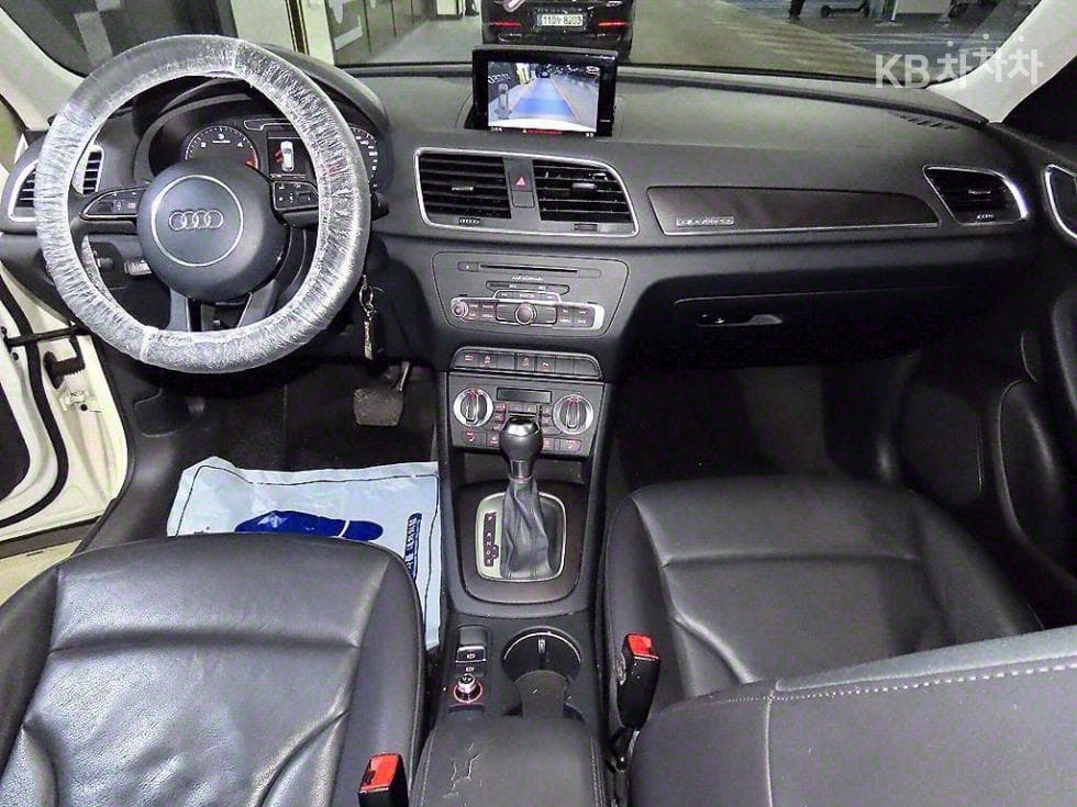 Audi Q32.0 Turbo Diesel Injection 콰트로 Dynamic - 10