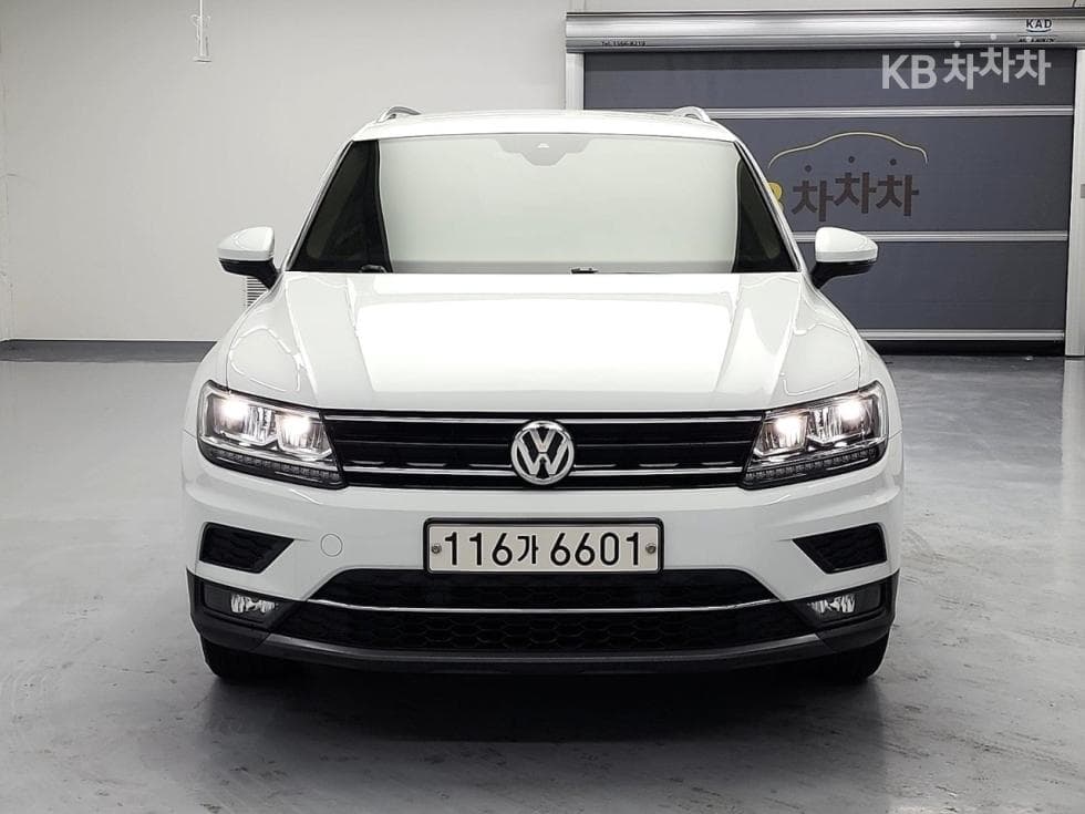 Volkswagen The New (фейслифт) Tiguan2.0 Турбо Дизел Инжекция Premium - 2