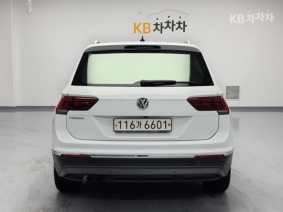 Volkswagen The New (фейслифт) Tiguan2.0 Турбо Дизел Инжекция Premium - 3