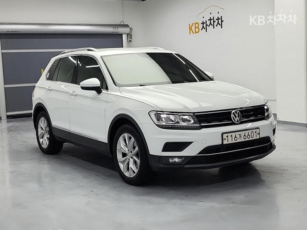 Volkswagen The New (фейслифт) Tiguan2.0 Турбо Дизел Инжекция Premium - 4