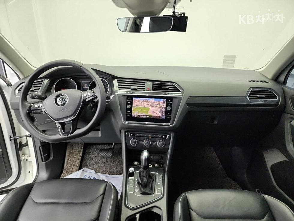 Volkswagen The New (фейслифт) Tiguan2.0 Турбо Дизел Инжекция Premium - 7