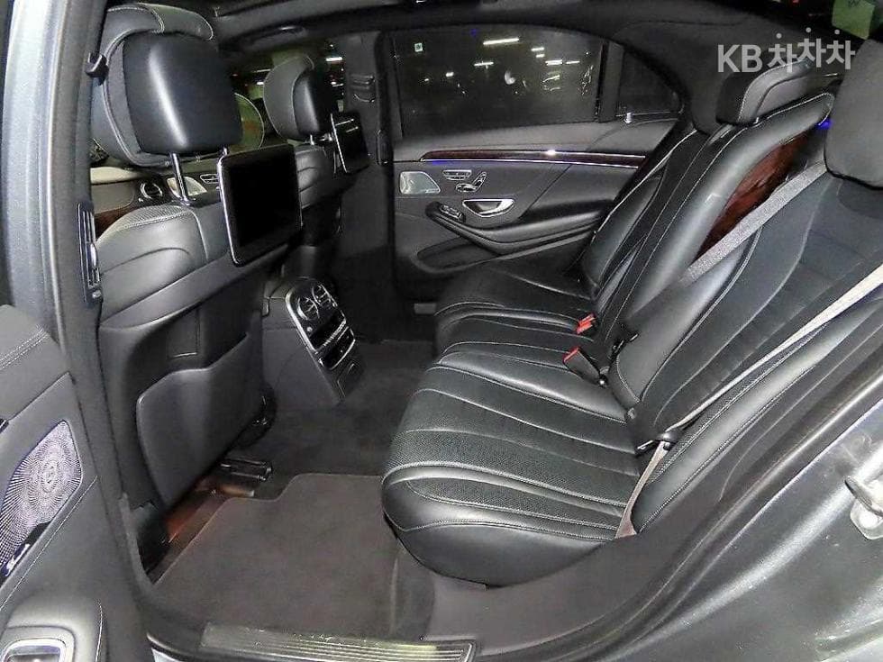 Mercedes-Benz New S-ClassS560L - 7