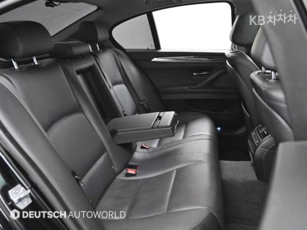 BMW Нов5 Серия520d F10 - 12
