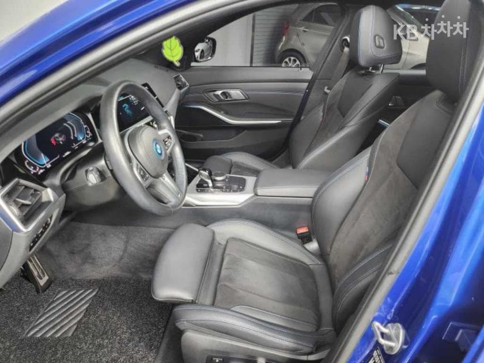 BMW 3 Series (G20)320e M Sport - 17