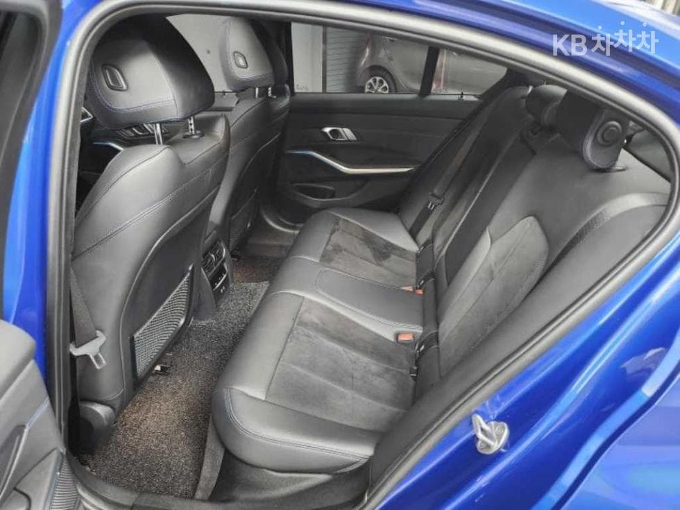 BMW 3 Series (G20)320e M Sport - 18