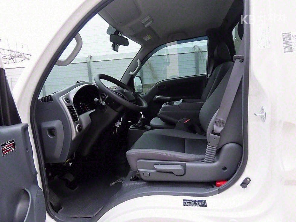 Kia The New (facelift) Bongo 3 (light truck)LPG 1 Ton 표준캡 장축 4WD GL Light - 6