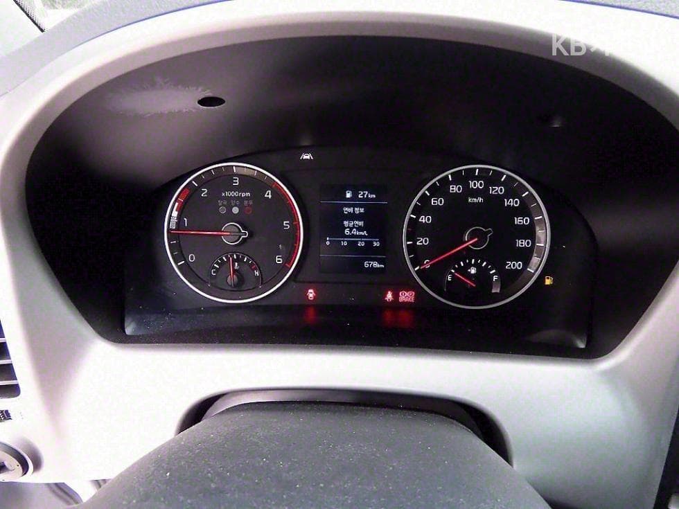 Kia The New (facelift) Bongo 3 (light truck)LPG 1 Ton 표준캡 장축 4WD GL Light - 9