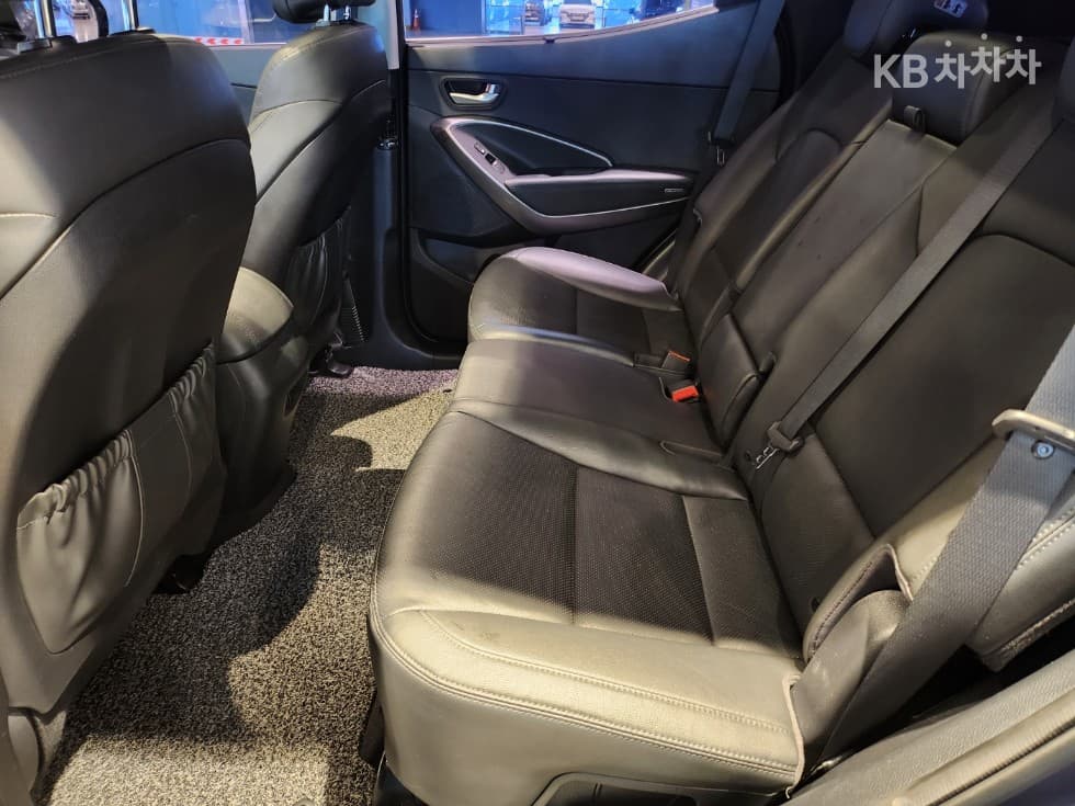 Хюндай Санта Фе The PrimeДизел Хонда R-двигател 2.0 дизел 2WD 5-местен Premium - 12