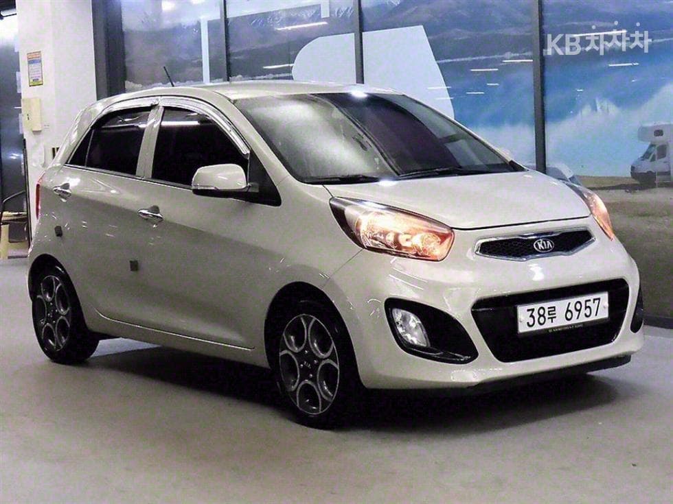 Kia all new Morning / Picanto Luxury 스포츠 - Image 1
