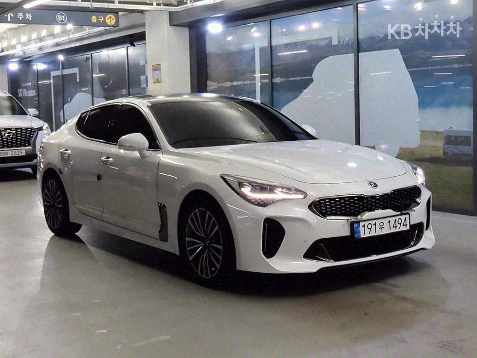 Kia Stinger 2.2 Diesel 2WD 플래티넘 - Image 1
