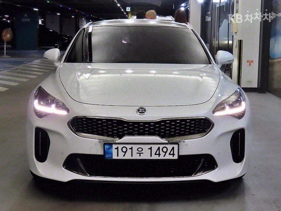 Kia Stinger2.2 Diesel 2WD 플래티넘 - 2