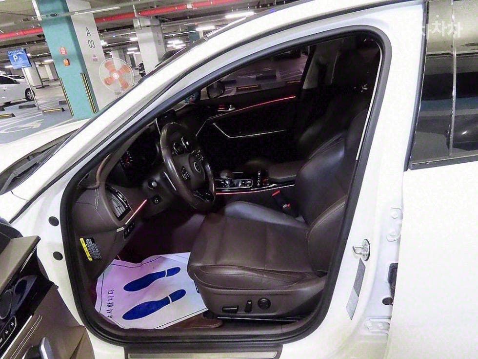 Kia Stinger2.2 Diesel 2WD 플래티넘 - 6