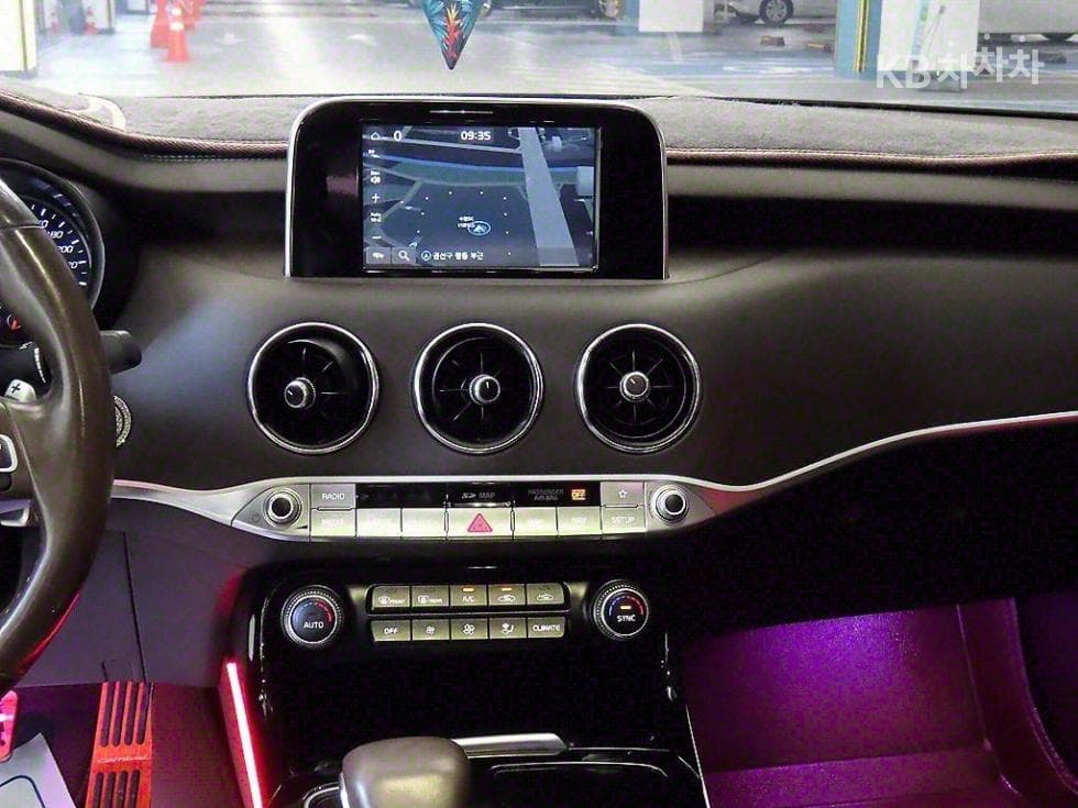Kia Stinger2.2 Diesel 2WD 플래티넘 - 11