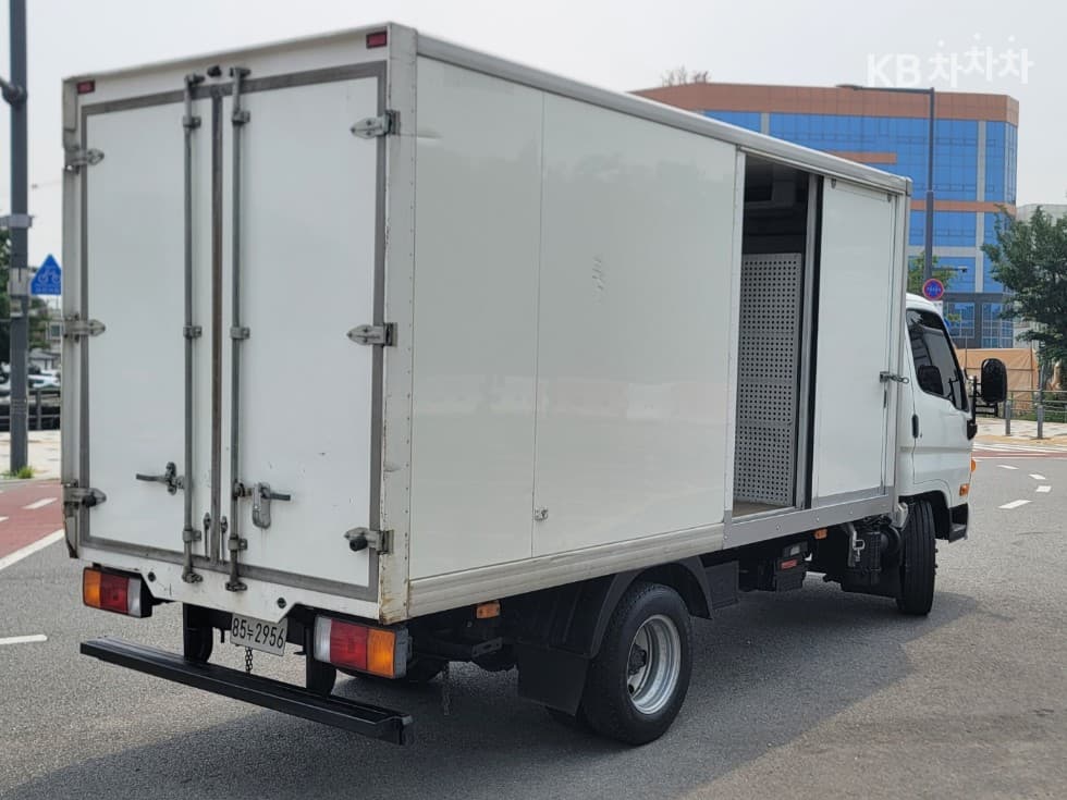 Hyundai Mighty 큐티냉장Top (Cargo)차 일반캡 - - 6