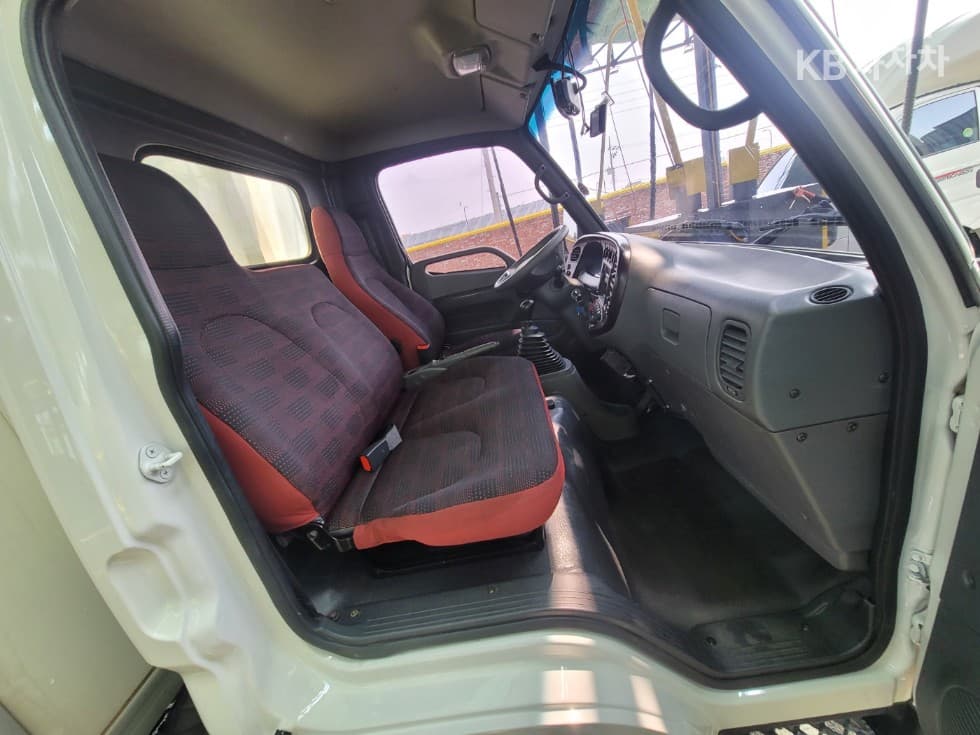 Hyundai Mighty 큐티냉장Top (Cargo)차 일반캡 - - 10