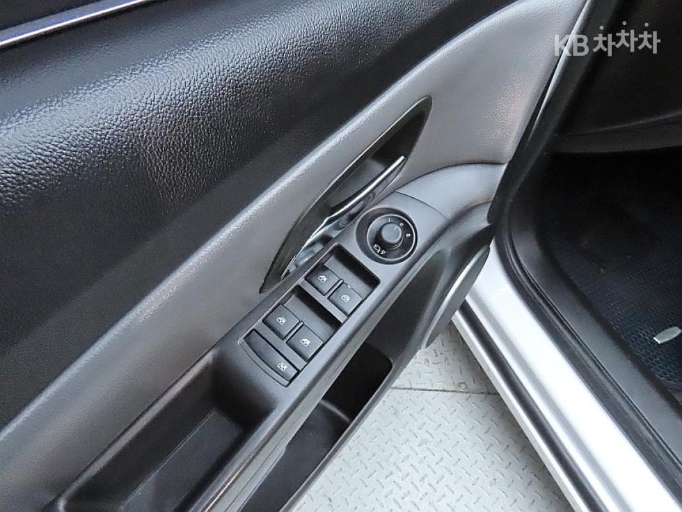 GM Korea Lacetti Premiere1.8 CDX ID 일반형 - 13