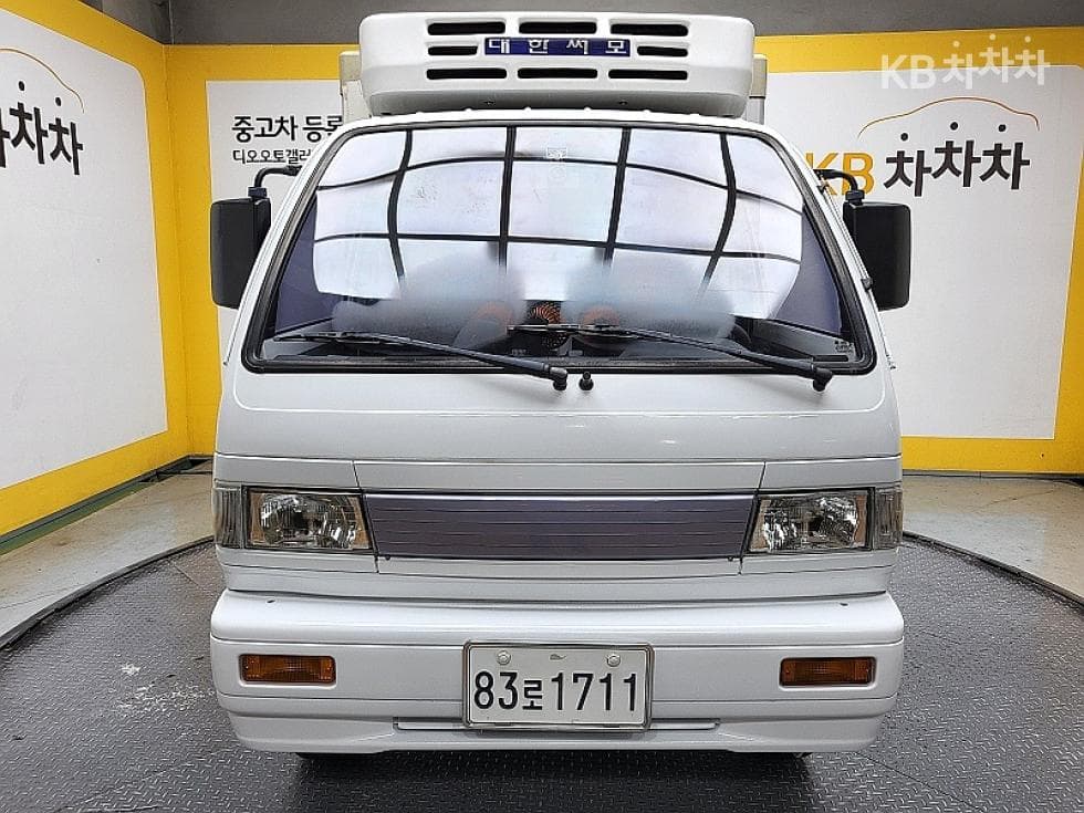 GM New Labo Refrigerated Van - Image 1