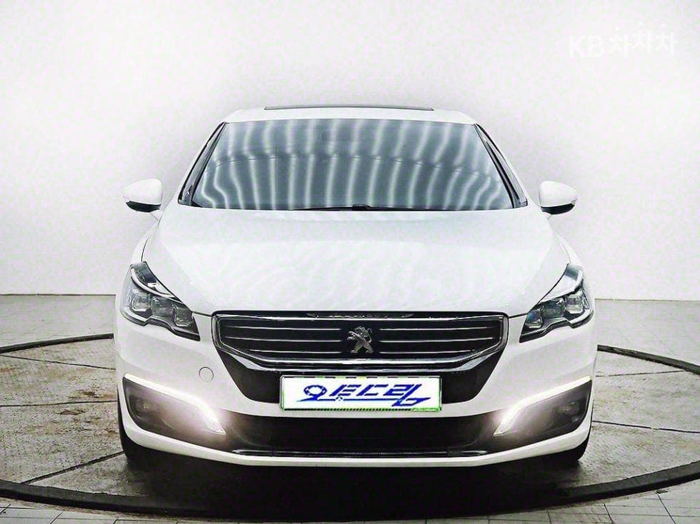 Peugeot 508 1.6 e-HDi 악티브 (11년~) - Image 1
