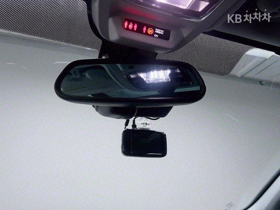 Peugeot 5081.6 e-HDi 악티브 - 18