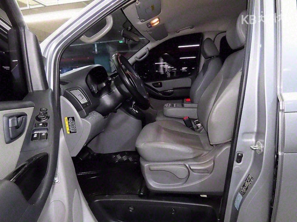 Хюндай Гранд Старекс12-местен Комби CVX Смарт - 6