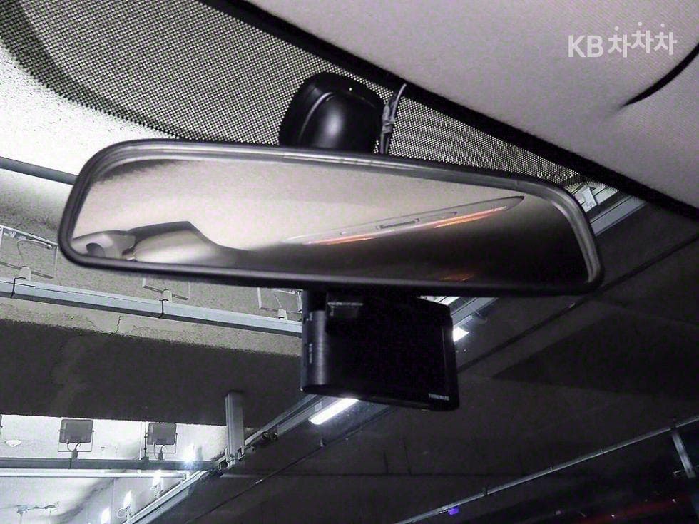 Хюндай Гранд Старекс12-местен Комби CVX Смарт - 15