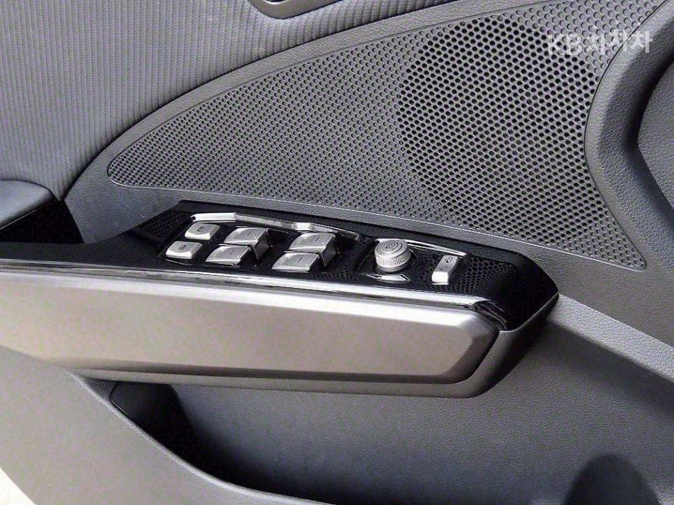 КейДжи Мобилити Тиволи Air2WD RX - 11