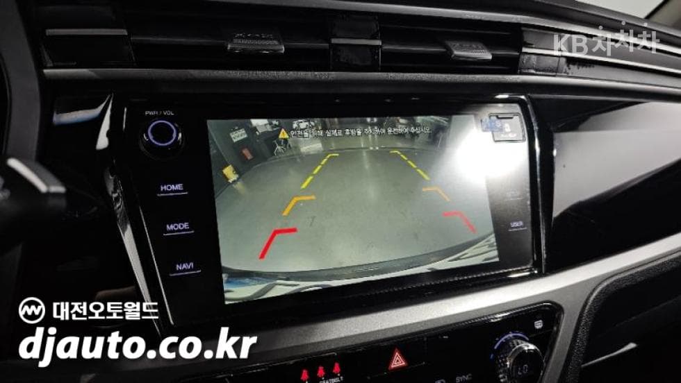 КейДжи Мобилити 뷰티플 코란도1.5 GDi Turbo 2WD C5 Plus - 18