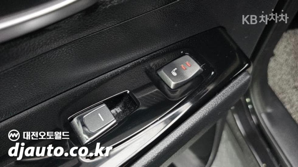 КейДжи Мобилити 뷰티플 코란도1.5 GDi Turbo 2WD C5 Plus - 20