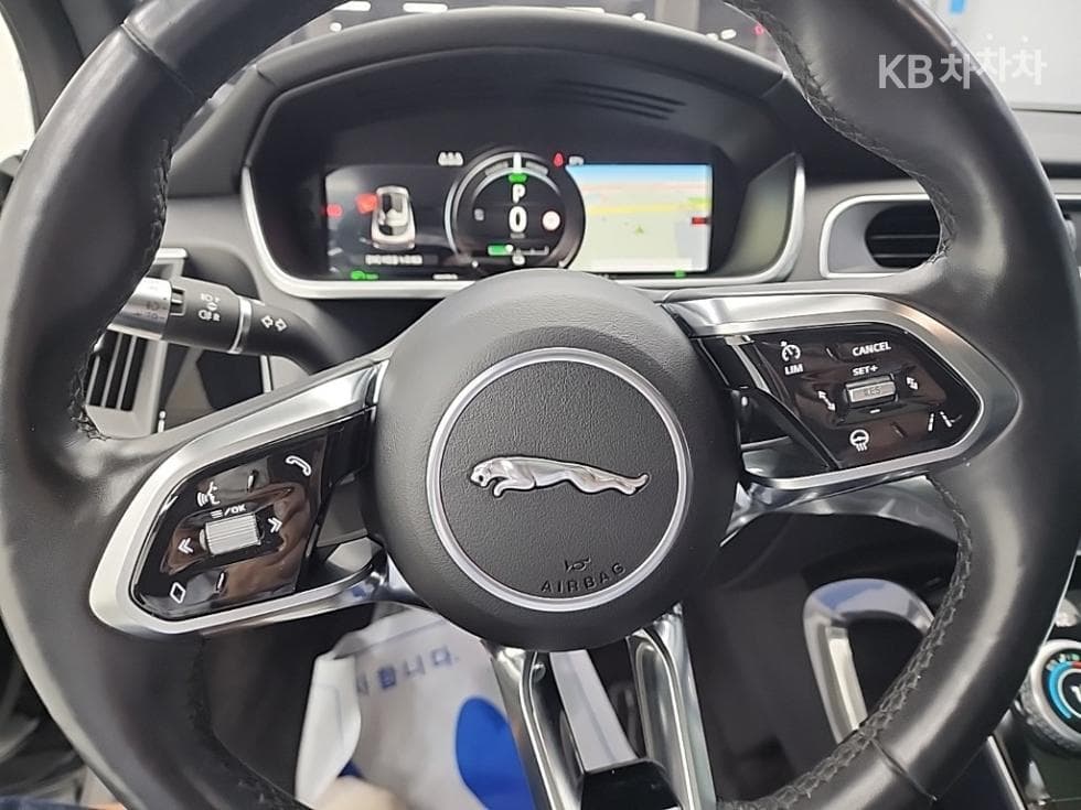 Jaguar I-PACEEV 400 SE - 9
