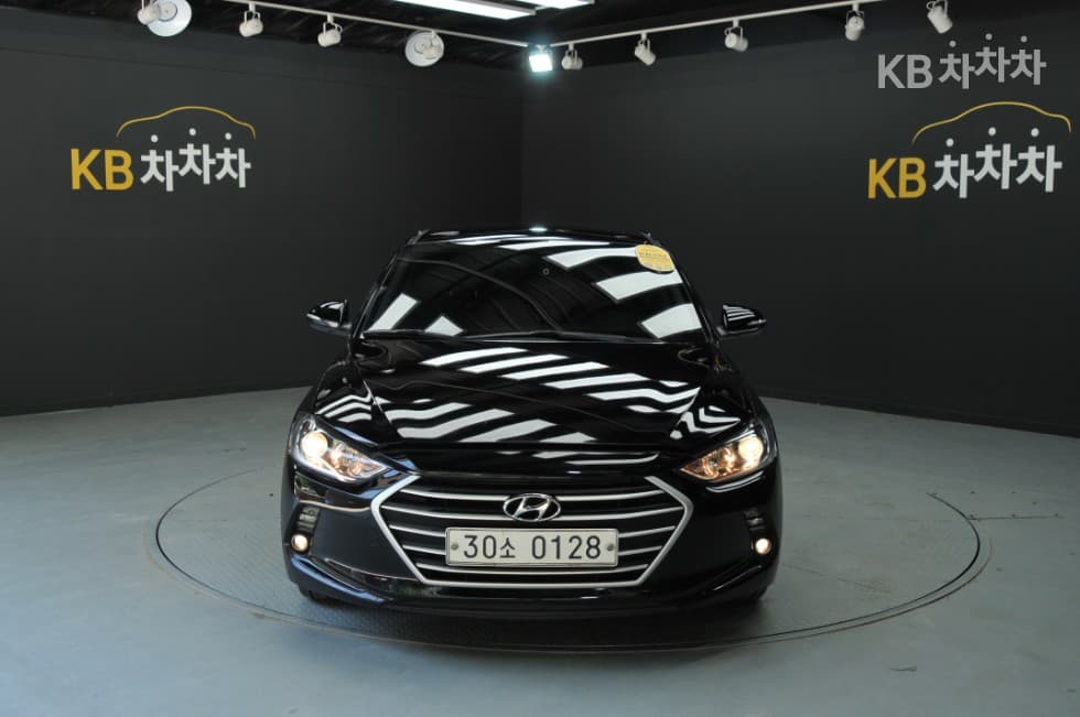 Хюндай Avante (Elantra)AD1.6 GDi Стил