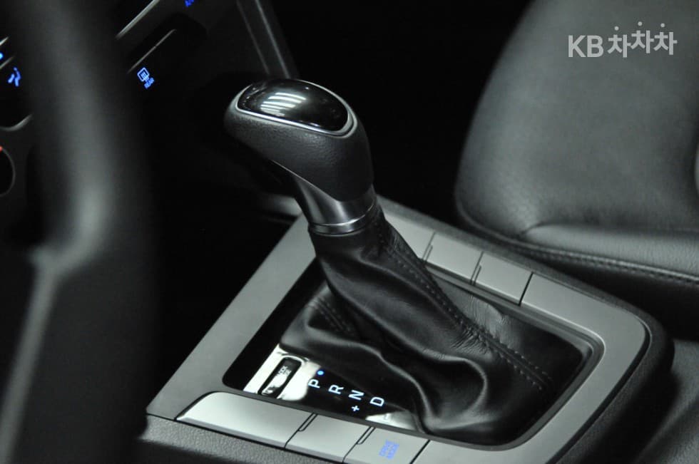 Хюндай Avante (Elantra)AD1.6 GDi Стил - 10