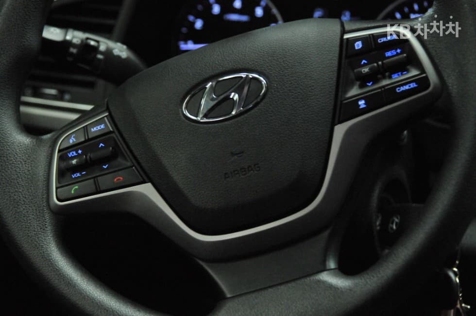 Хюндай Avante (Elantra)AD1.6 GDi Стил - 15