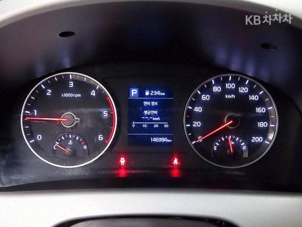 Киа The New (фейслифт) Бонго 3 (лек)Box Truck 1 тон 저상형 Королевска кабина Удължено междуосие LБазов - 6