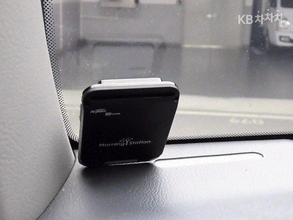 Киа The New (фейслифт) Бонго 3 (лек)Box Truck 1 тон 저상형 Королевска кабина Удължено междуосие LБазов - 15